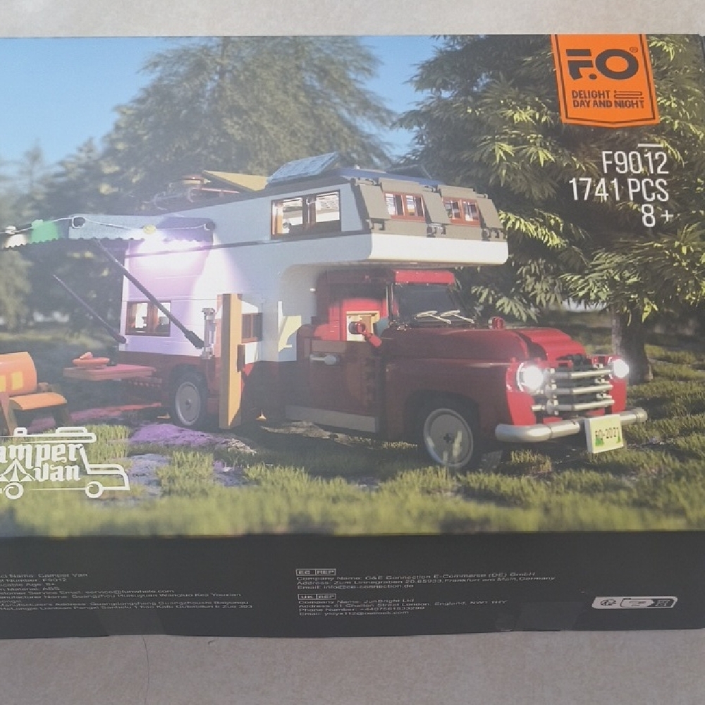 Funwhole Camper Van Retired Set